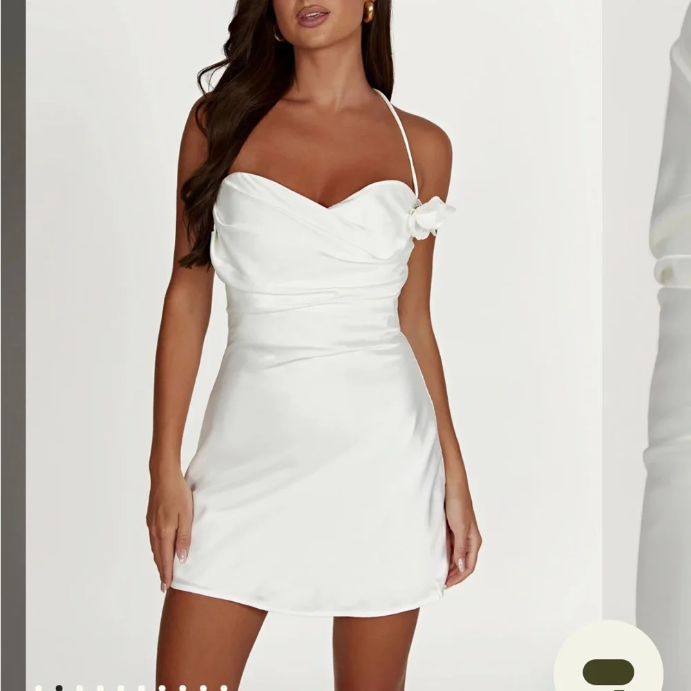 Meshki White Satin Dress with Floral Accents - Picture 2 of 2